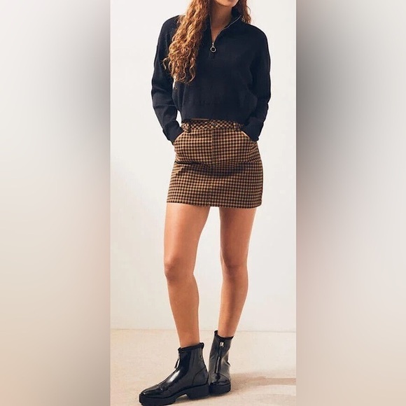 Kendall & Kylie Dresses & Skirts - Kendall & Kylie Women’s Gingham Checkered Mini Skirt in Brown/Black Size M